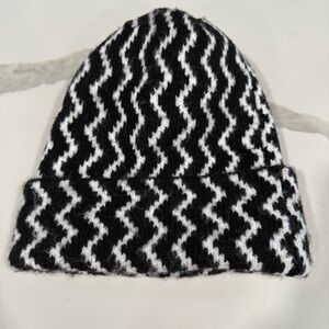 Maeve by Anthropologie cuff Beanie Women's One Size Black Cap Black White Winter